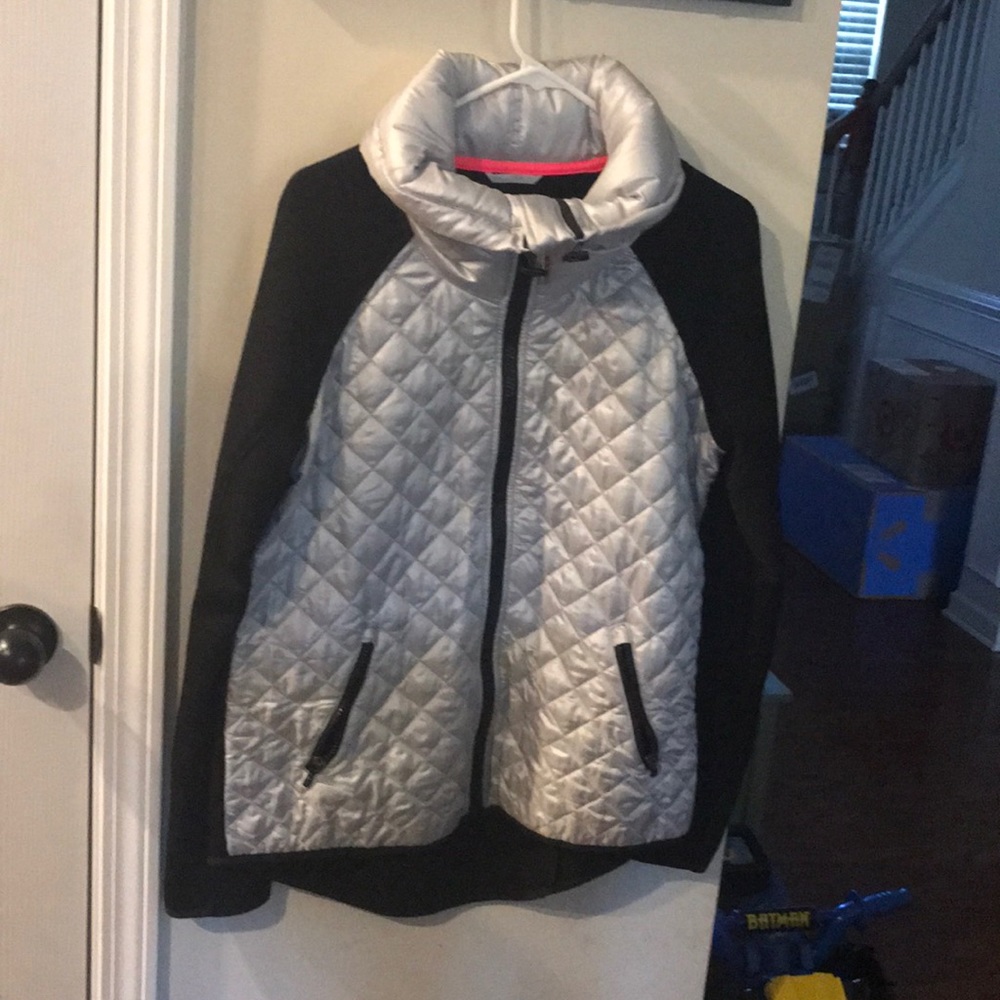 Active wear jacket